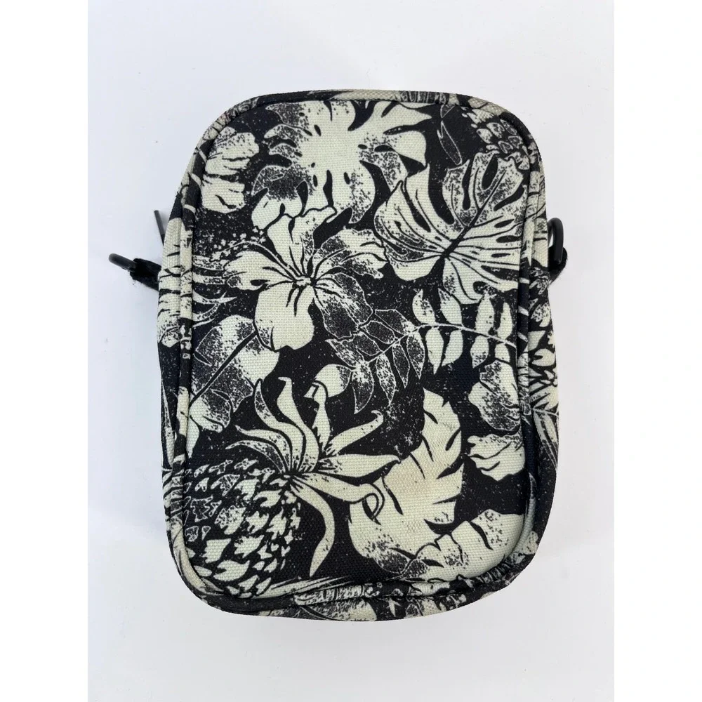 Fydelity small crossbody